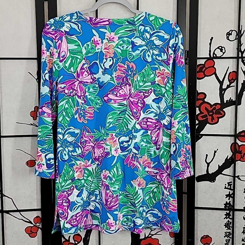 Lilly Pulitzer Chilly Lilly Karina Tunic Top Pundy Blue Isle Be Back - Picture 6 of 6
